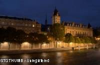 paris_quai_des_orfevres.jpg

55,39 KB 
650 x 428 
04/03/2007