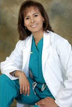 Dra. Nayhara Figueredo, Cirujano Maxilofacial.