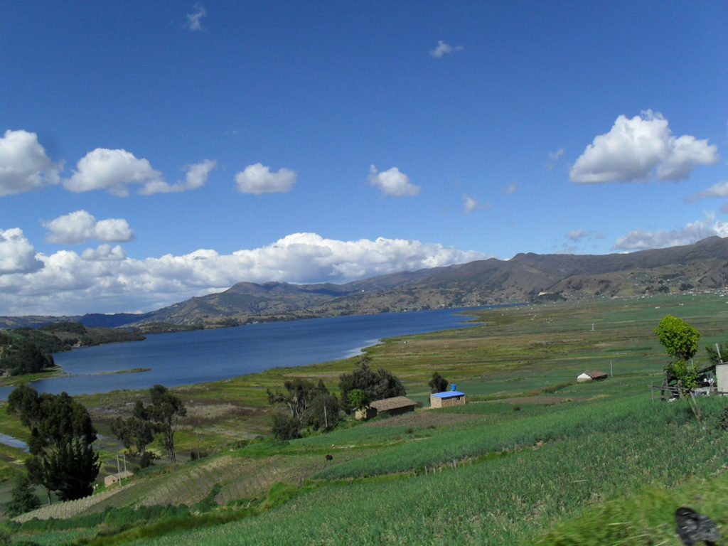 Laguna de TOTA