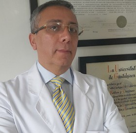 doctor Julio gil cirujano plastico de nariz